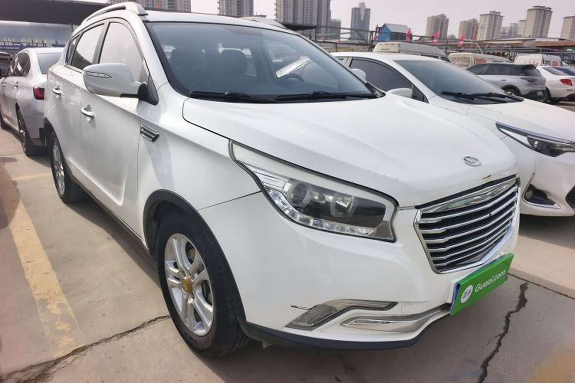 Used Huatai Santa Fe 2017 1.5T Gasoline Automatic Two-Wheel Drive Smart Enjoyment i3 Model Front Right 45 Deg