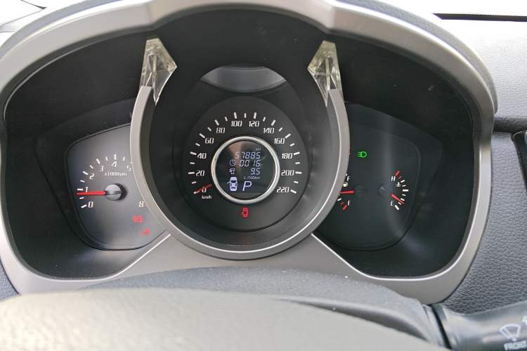 Used Huatai Santa Fe 2017 1.5T Gasoline Automatic Two-Wheel Drive Smart Enjoyment i3 Model Instrument Cluster