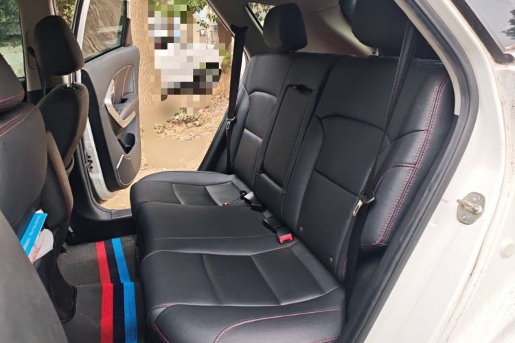 Used Huatai Santa Fe 2017 1.5T Gasoline Automatic Two-Wheel-Drive Elite Model Left Rear Seat