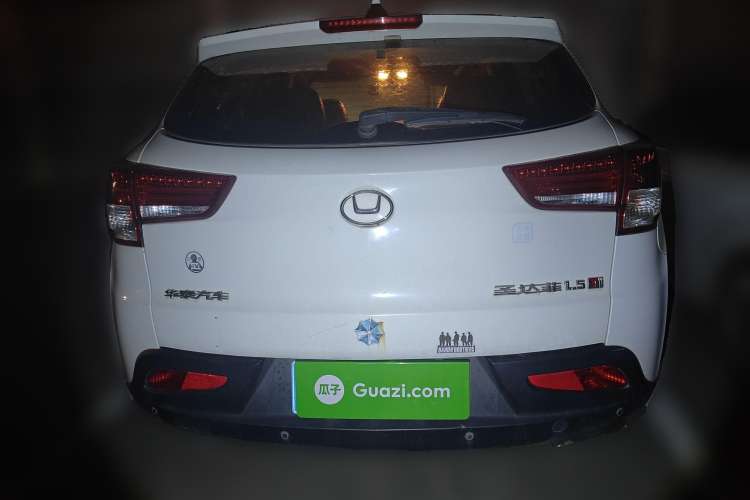 Used Huatai Santa Fe 2017 1.5T Gasoline Automatic Two-Wheel Drive Smart Enjoyment i3 Model Rear