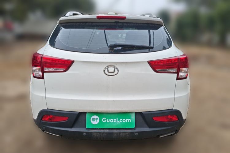 Used Huatai Santa Fe 2017 1.5T Gasoline Automatic Two-Wheel-Drive Elite Model Rear