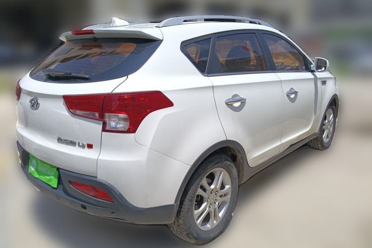 Used Huatai Santa Fe 2017 1.5T Gasoline Automatic Two-Wheel Drive Smart Enjoyment i3 Model Rear Right 45 Deg