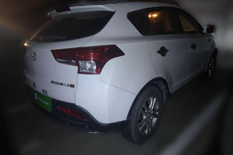 Used Huatai Santa Fe 2017 1.5T Gasoline Automatic Two-Wheel Drive Smart Enjoyment i3 Model Rear Right 45 Deg
