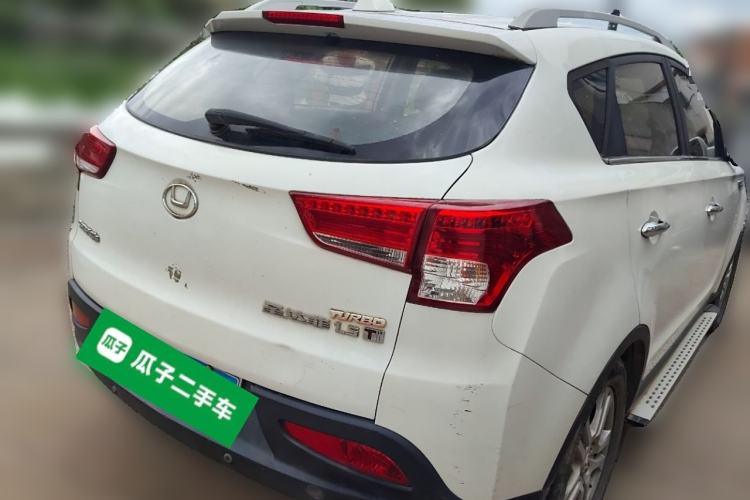 Used Huatai Santa Fe 2017 1.5T Gasoline Manual Two-Wheel-Drive Elite Model Rear Right 45 Deg