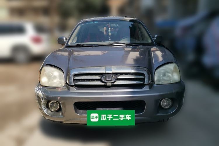 Used Huatai Santa Fe Classic 2011 2.0L Gasoline Manual Two-Wheel Drive Comfort Version Front