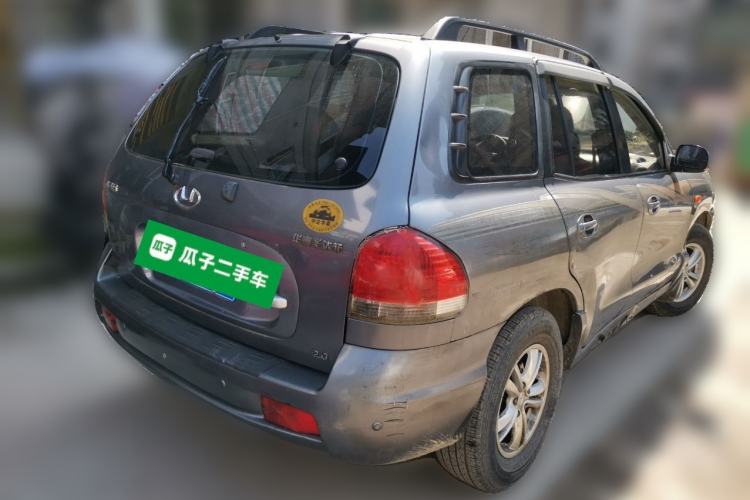 Used Huatai Santa Fe Classic 2011 2.0L Gasoline Manual Two-Wheel Drive Comfort Version Rear Right 45 Deg