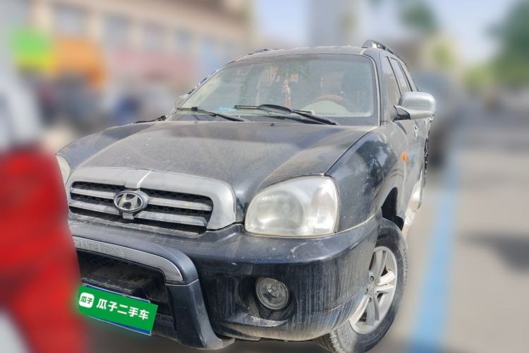 Used Huatai Santa Fe Classic 2012 2.0L Gasoline Manual Luxury Version Front