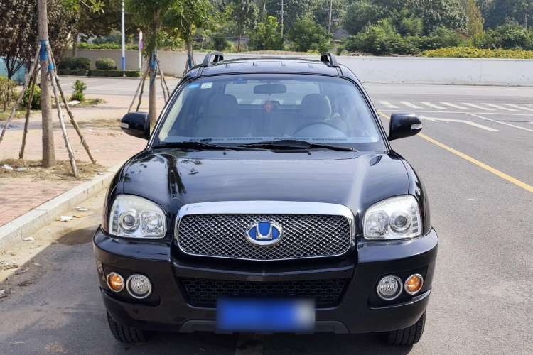Used Huatai Santa Fe Classic 2012 2.0T Diesel Manual Two-Wheel Drive Hurricane Version Front