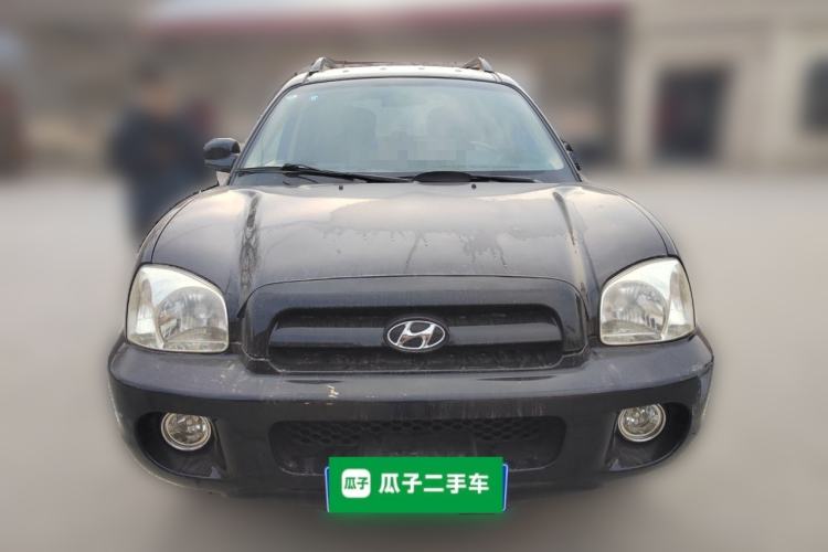 Used Huatai Santa Fe Classic 2012 2.0L Gasoline Manual Two-Wheel Drive with Sunroof Front