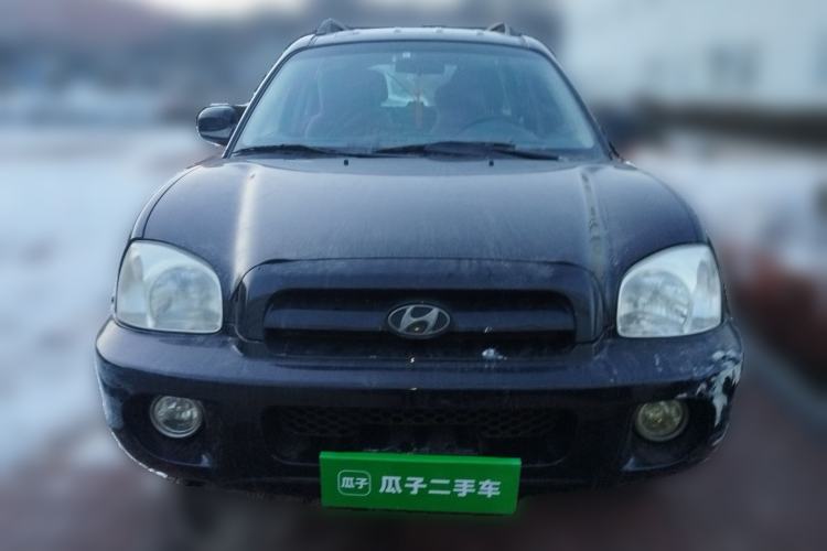 Used Huatai Santa Fe Classic 2012 2.0L Gasoline Manual Two-Wheel Drive with Sunroof Front