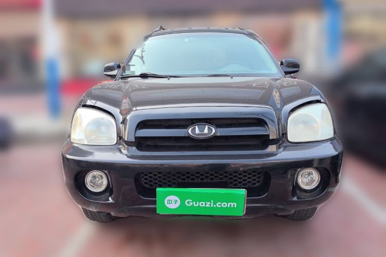 Used Huatai Santa Fe Classic 2012 2.0L Gasoline Manual Two-Wheel Drive with Sunroof Front
