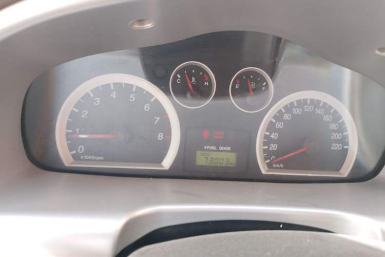 Used Huatai Santa Fe Classic 2012 2.0L Gasoline Manual Luxury Version Instrument Cluster