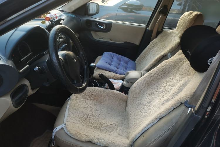 Used Huatai Santa Fe Classic 2012 2.0L Gasoline Manual Two-Wheel Drive with Sunroof Left Front Seat