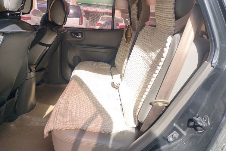 Used Huatai Santa Fe Classic 2012 2.0L Gasoline Manual Luxury Version Left Rear Seat