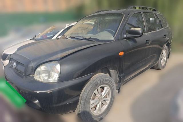 Used Huatai Santa Fe Classic 2012 2.0L Gasoline Manual Two-Wheel Drive with Sunroof