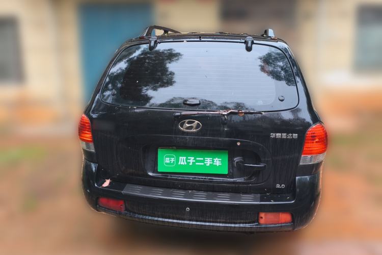 Used Huatai Santa Fe Classic 2012 2.0L Gasoline Manual Two-Wheel Drive with Sunroof Rear