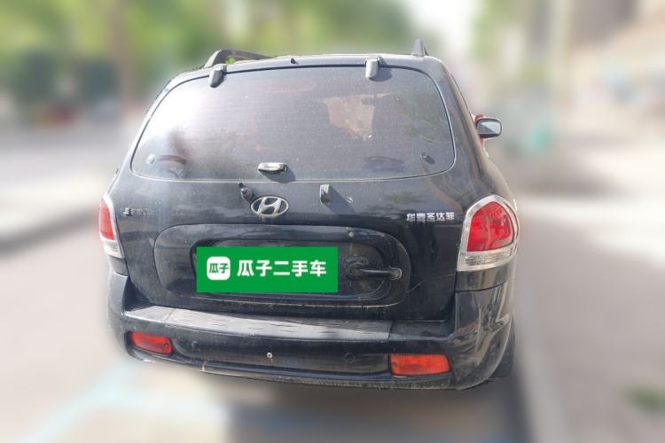 Used Huatai Santa Fe Classic 2012 2.0L Gasoline Manual Luxury Version Rear