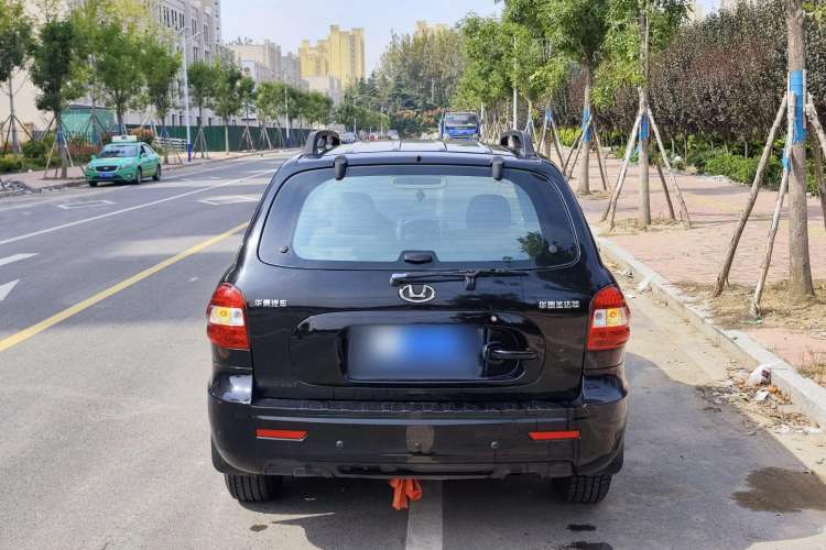 Used Huatai Santa Fe Classic 2012 2.0T Diesel Manual Two-Wheel Drive Hurricane Version Rear