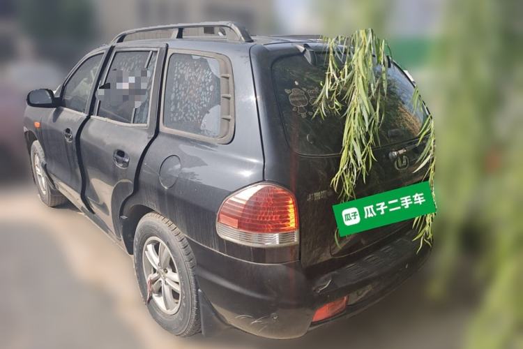 Used Huatai Santa Fe Classic 2012 2.0L Gasoline Manual Two-Wheel Drive with Sunroof Rear Left 45 Deg