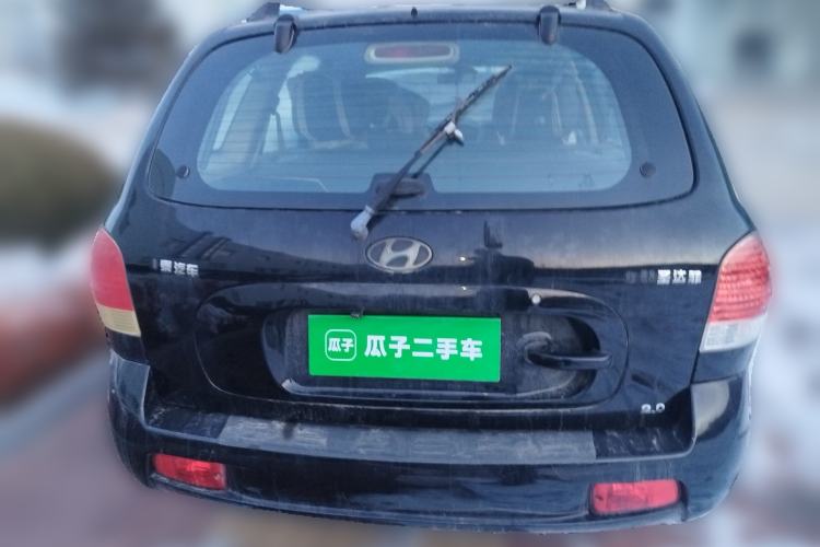 Used Huatai Santa Fe Classic 2012 2.0L Gasoline Manual Two-Wheel Drive with Sunroof Rear