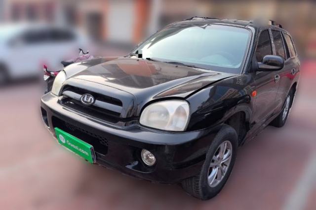 Used Huatai Santa Fe Classic 2012 2.0L Gasoline Manual Two-Wheel Drive with Sunroof