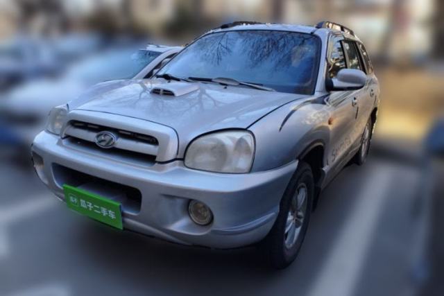 Used Huatai Santa Fe Classic 2012 2.0L Gasoline Manual Two-Wheel Drive Navigation Edition