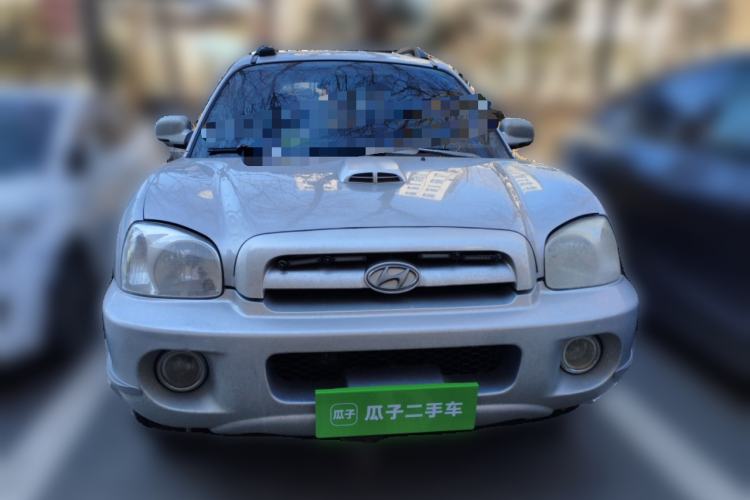 Used Huatai Santa Fe Classic 2012 2.0L Gasoline Manual Two-Wheel Drive Navigation Edition Front