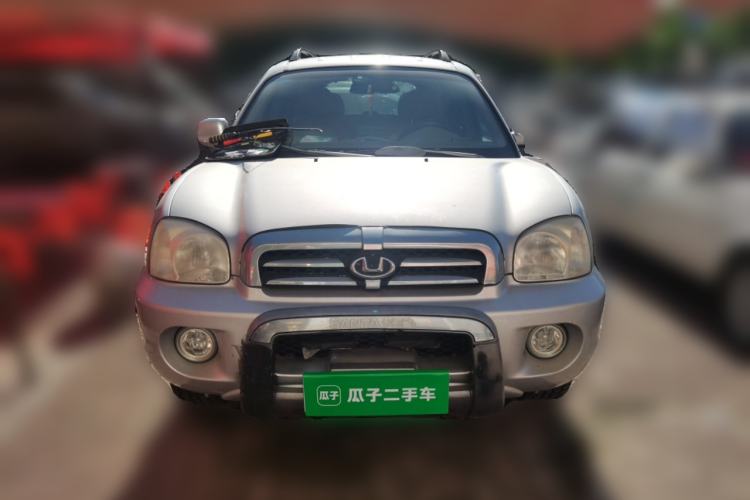 Used Huatai Santa Fe Classic 2012 2.0L Gasoline Manual Two-Wheel Drive with Sunroof Front