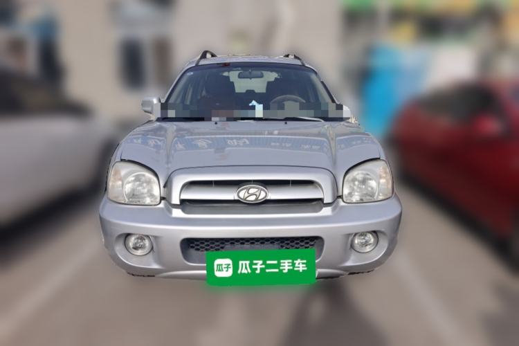 Used Huatai Santa Fe Classic 2012 2.0L Gasoline Manual Luxury Version Front