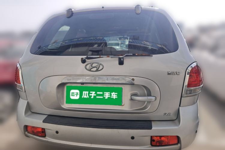 Used Huatai Santa Fe Classic 2012 2.0L Gasoline Manual Luxury Version Rear