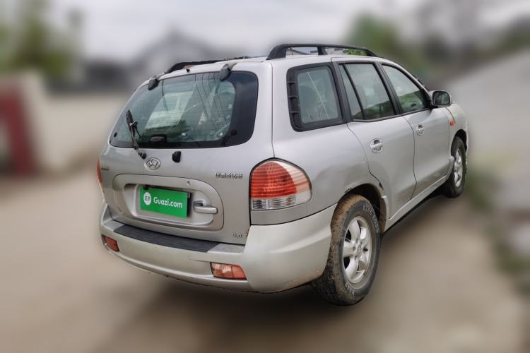 Used Huatai Santa Fe Classic 2012 2.0L Gasoline Manual Two-Wheel Drive Comfort Version Rear Right 45 Deg