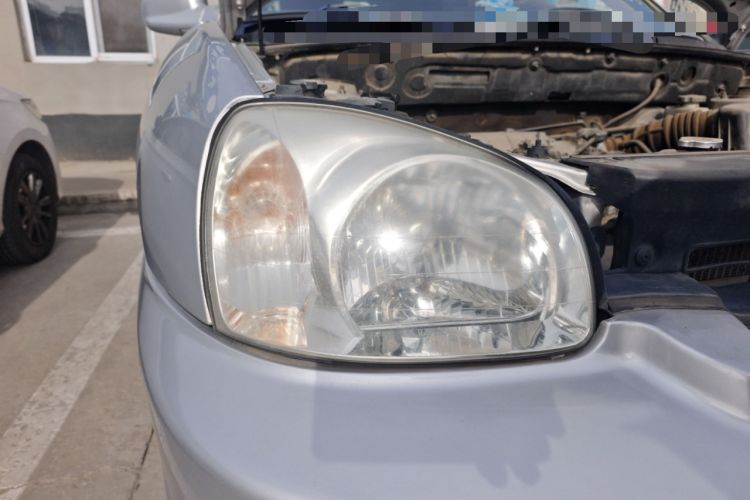 Used Huatai Santa Fe Classic 2012 2.0L Gasoline Manual Luxury Version Right Front Headlight