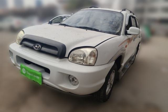 Used Huatai Santa Fe Classic 2012 2.0L Gasoline Manual Two-Wheel Drive with Sunroof