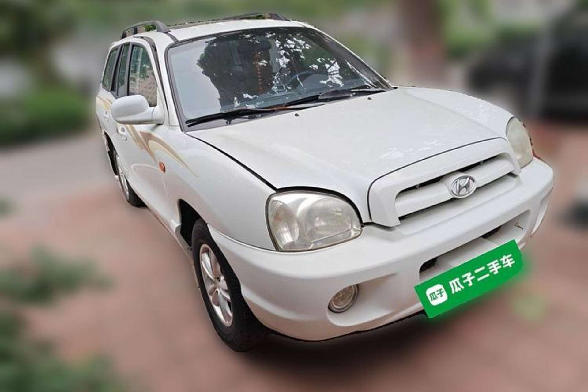 Used Huatai Santa Fe Classic 2012 2.0L Gasoline Manual Two-Wheel Drive with Sunroof Front Right 45 Deg