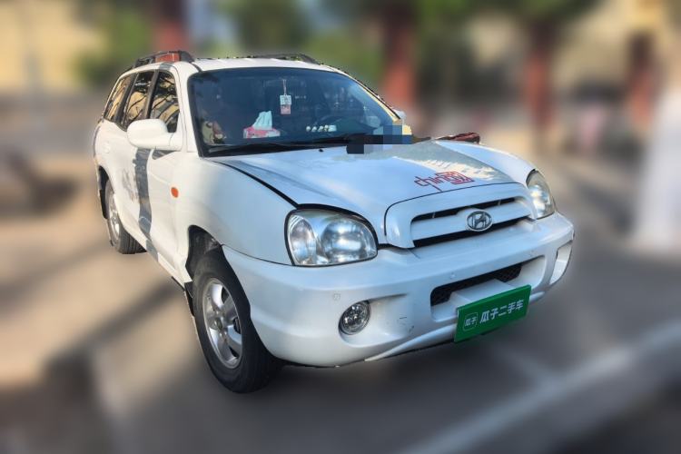 Used Huatai Santa Fe Classic 2012 2.0L Gasoline Manual Luxury Version Front Right 45 Deg