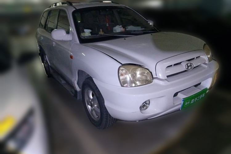 Used Huatai Santa Fe Classic  Front Right 45 Deg