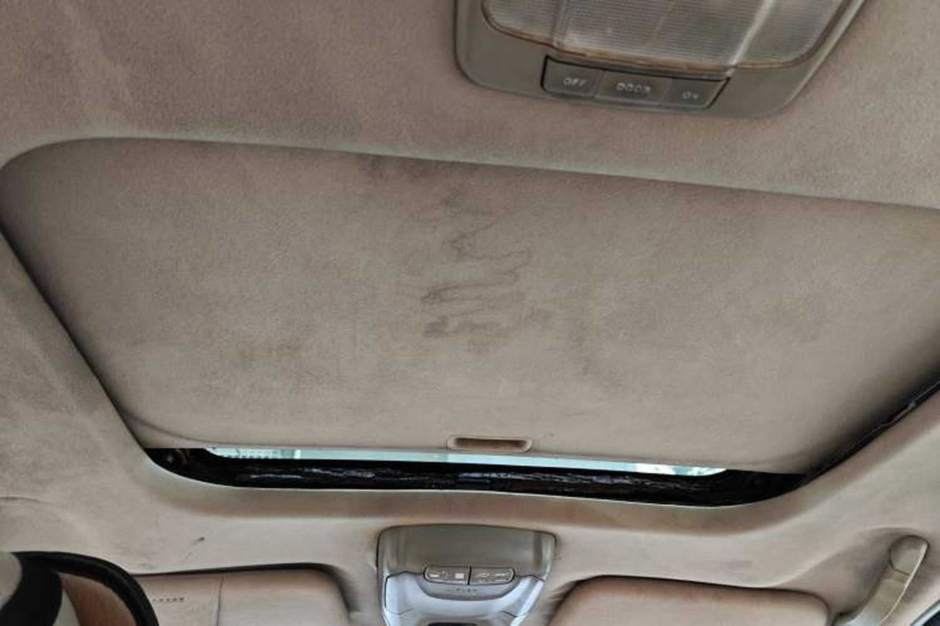 Used Huatai Santa Fe Classic 2012 2.0L Gasoline Manual Two-Wheel Drive with Sunroof Headliner