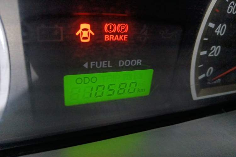 Used Huatai Santa Fe Classic  Odometer Close Up