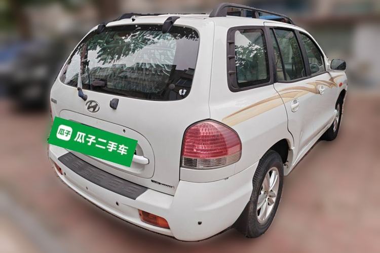 Used Huatai Santa Fe Classic 2012 2.0L Gasoline Manual Two-Wheel Drive with Sunroof Rear Right 45 Deg