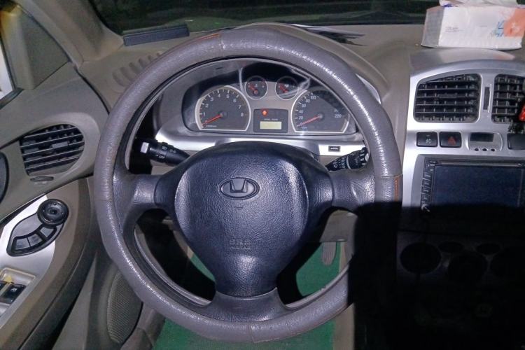 Used Huatai Santa Fe Classic  Steering Wheel