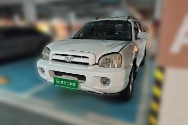 Used Huatai Santa Fe Classic 2012 2.0L Gasoline Manual Two-Wheel Drive with Sunroof
