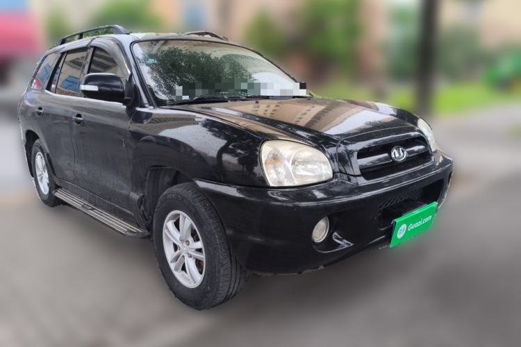 Used Huatai Santa Fe Classic 2015 2.0L Gasoline Manual Transmission Two-Wheel Drive Standard Version Front Right 45 Deg