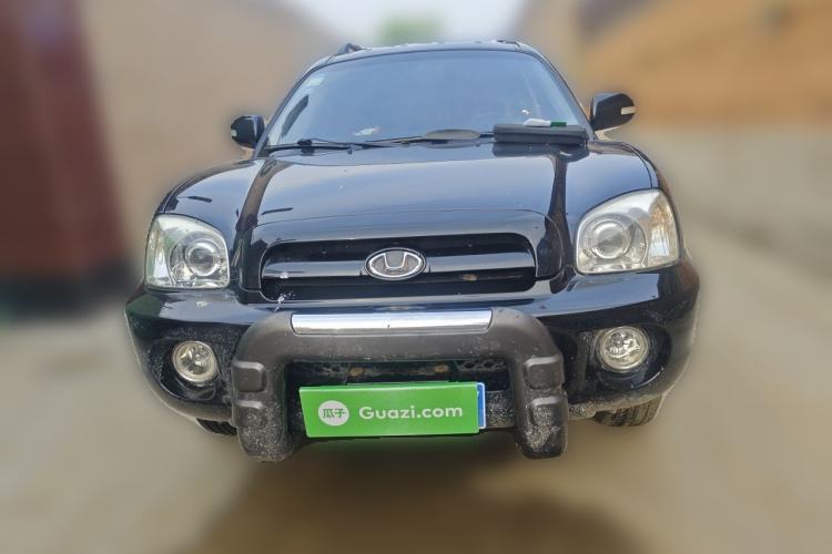 Used Huatai Santa Fe Classic 2015 2.0L Gasoline Manual Transmission Two-Wheel Drive Standard Version Front