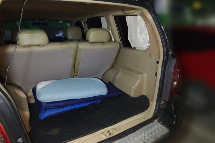 Used Huatai Terracan 2012 2.4L Manual 4x4 Luxury Version Trunk