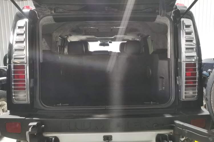 Used Hummer H2 2008 6.2 AT Trunk