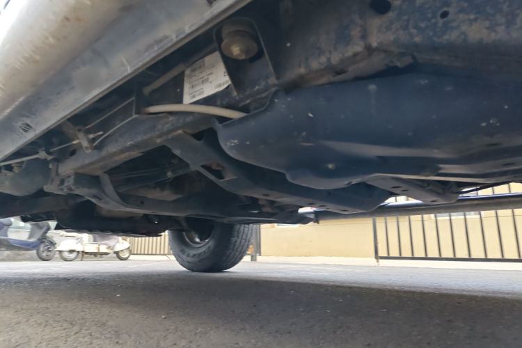 Used Hummer H3 2008 H3x 3.7 Chassis Rear Left