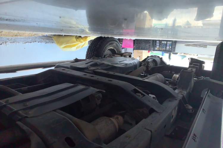 Used Hummer H3 2008 H3x 3.7 Chassis Front Right