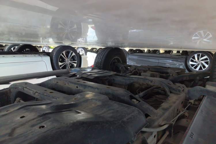 Used Hummer H3 2008 H3x 3.7 Chassis Rear Left
