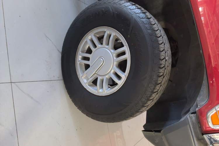 Used Hummer H3 2008 H3x 3.7 Right Front Wheel Hub