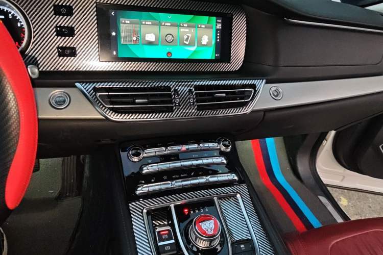 Used Hunkt Kuangshi 2020 2.0T Automatic Two-Wheel Drive Prestige Version Audio And AC Panel